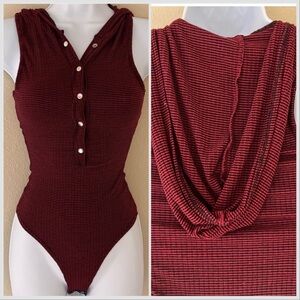 Windsor Vintage Y2K Henley‎ Bodysuit Small Hooded Grunge Indie 90s Burgundy